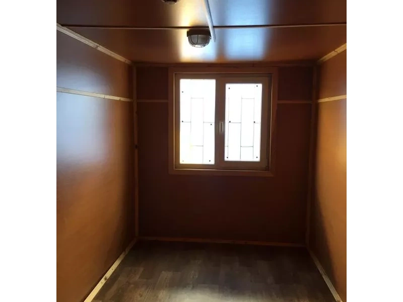 Продажа строительных бытовок на базе морского контейнера, б/у